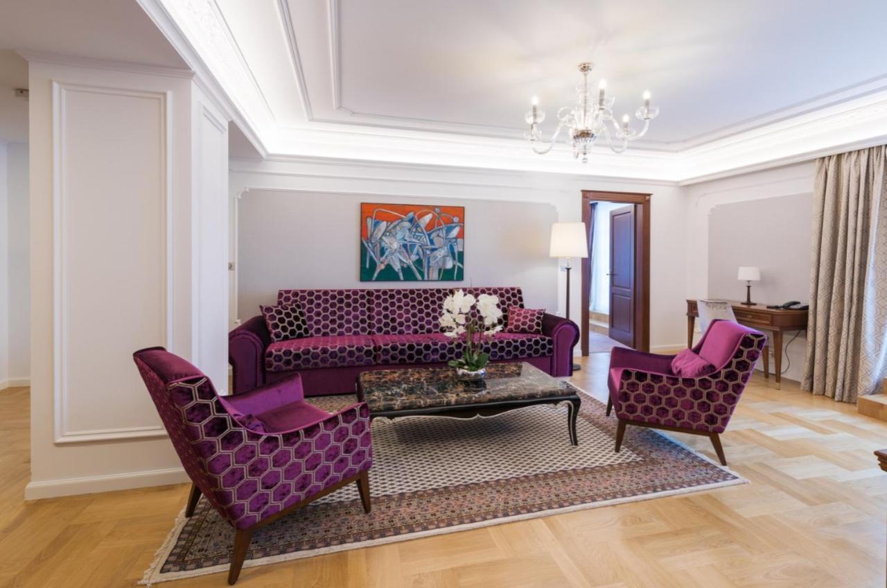 Palace Art Hotel 4*